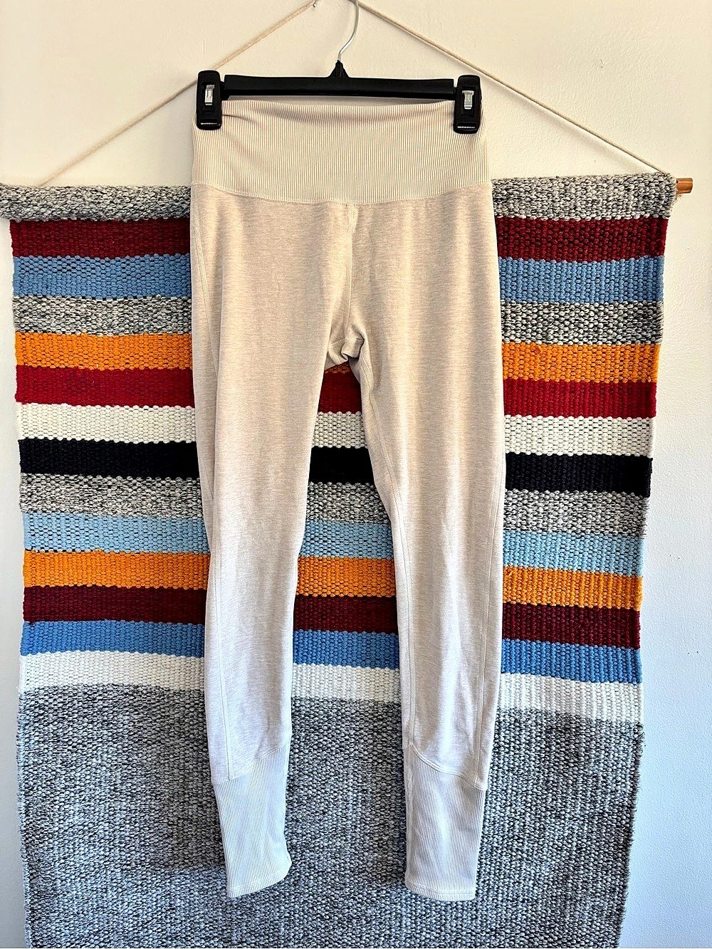 Alo Beige Leggings Size Small